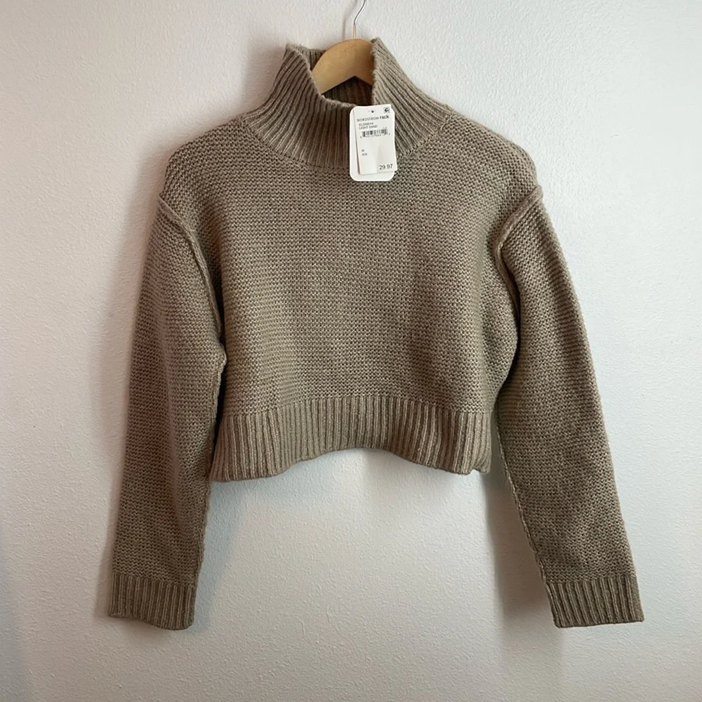 Crop Sweater - Picture 1 of 2